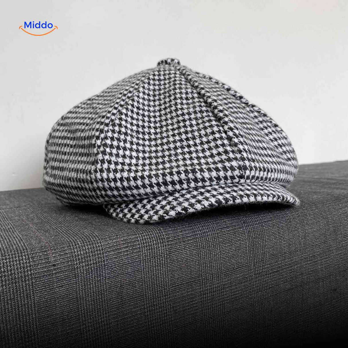 Flat cap van wolmix, 8-panel met knoopdetail, kleur extra fijn zwart/wit pied de poule