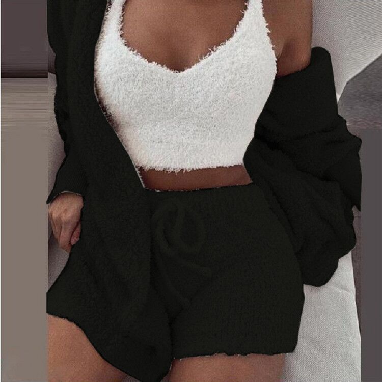 Driedelige loungeset van teddystof: top, short, vest, kleur zwart
