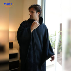 Fleece poncho met capuchon, valt als een deken om