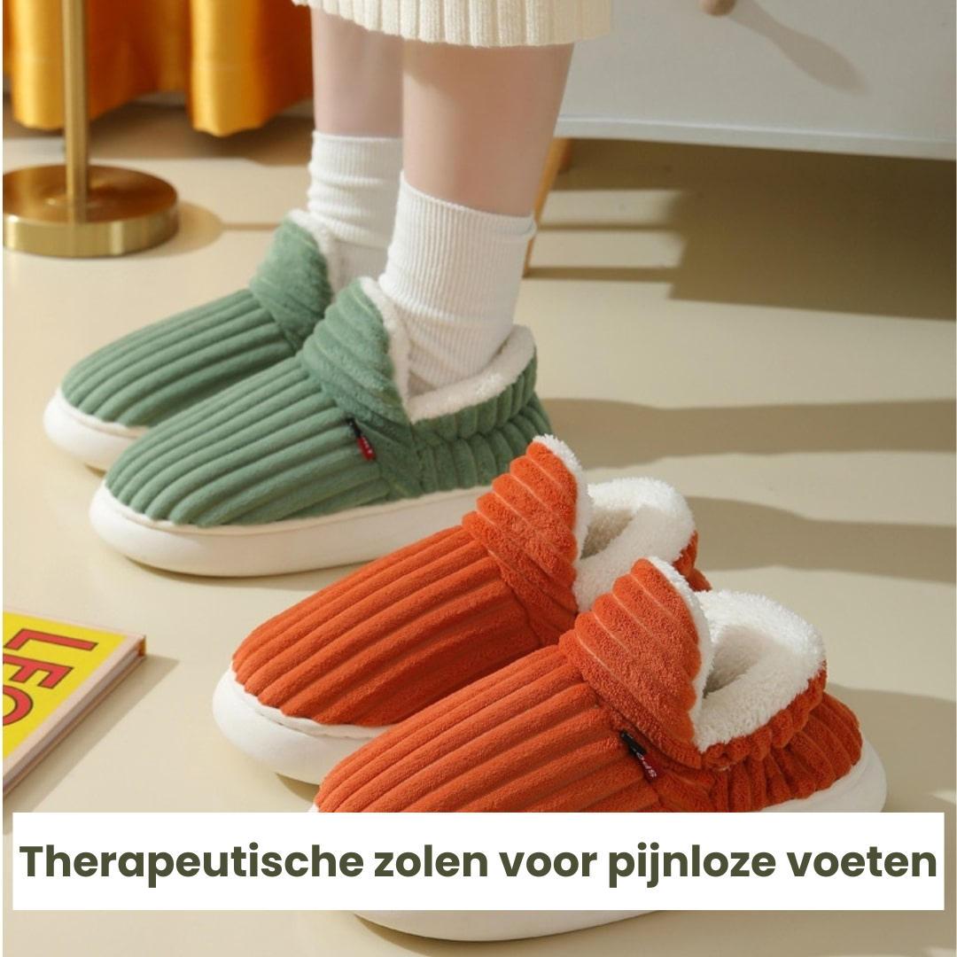 Hoge pantoffels van ribstof met omgeslagen fleeceboord