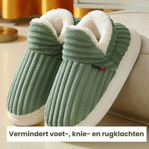 Hoge pantoffels van ribstof met omgeslagen fleeceboord