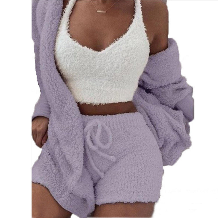 Driedelige loungeset van teddystof: top, short, vest, kleur paars