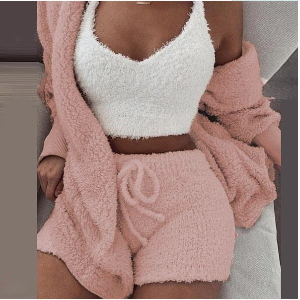 Driedelige loungeset van teddystof: top, short, vest, kleur roze