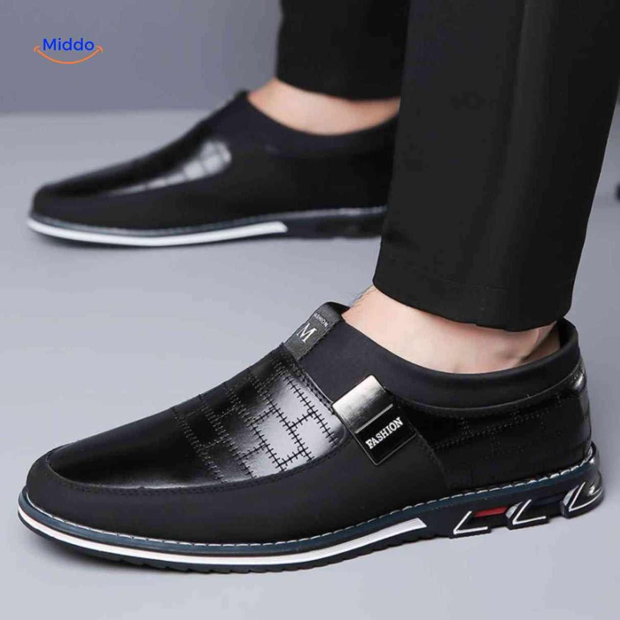 Herenschoenen met ruitpatroon, instap of met veters, kleur zwart