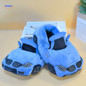 Pluche pantoffels in de vorm van een sportauto