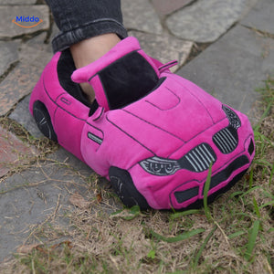 Pluche pantoffels in de vorm van een sportauto
