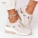 Dames sneakers met platformzool en ademend mesh, kleur gebroken wit