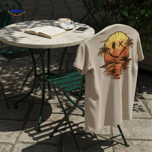 T-shirt van katoen met zonprint op de achterkant