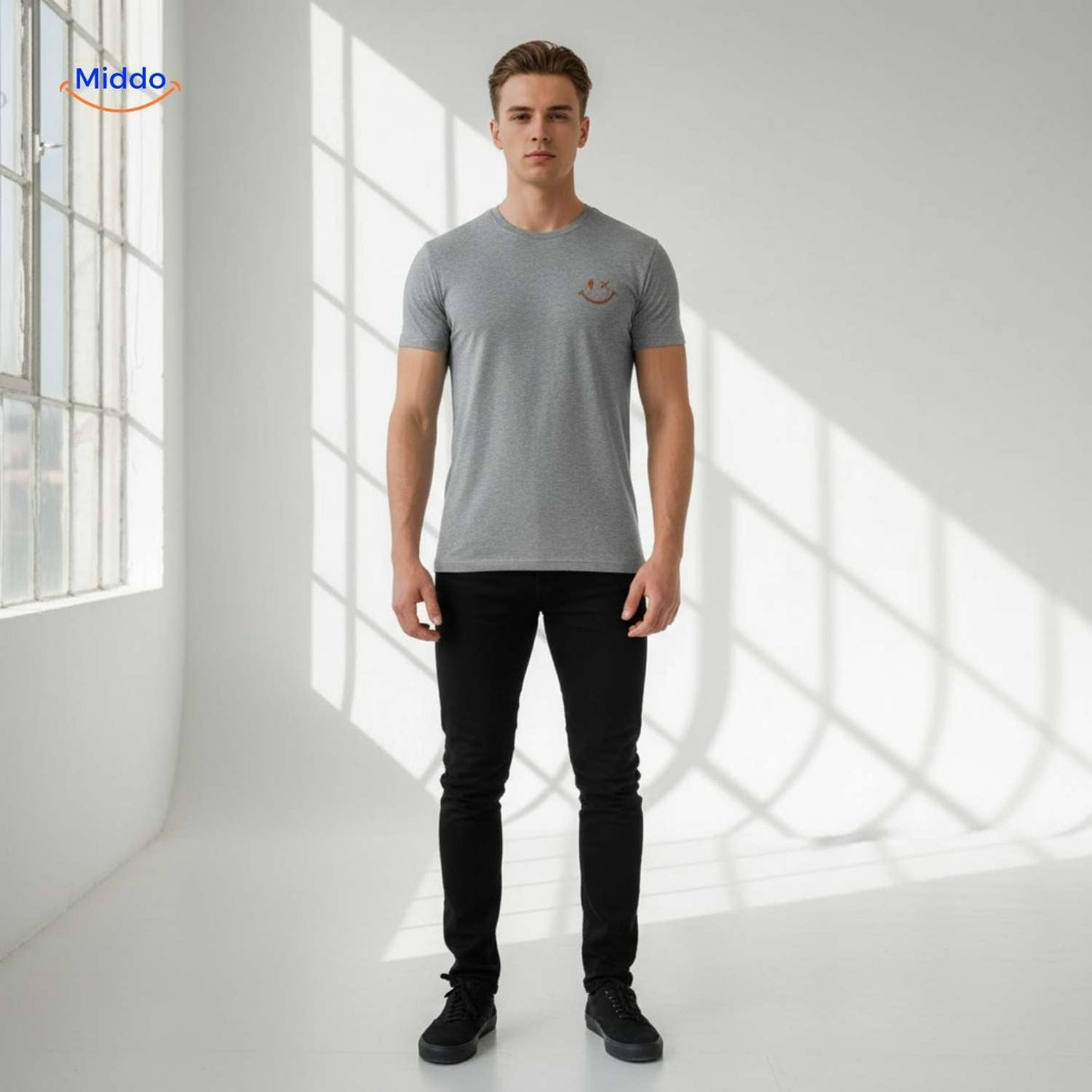 T-shirt van katoen met zonprint op de achterkant, kleur lichtgrijs