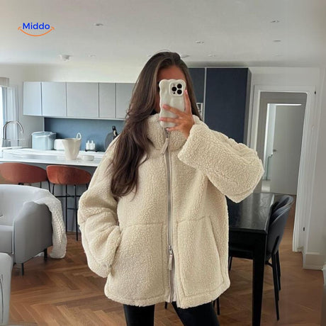 Oversized teddyjas met hoge kraag en twee steekzakken