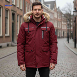 Gevoerde jas met vaste capuchon en vier ritszakken, kleur rood